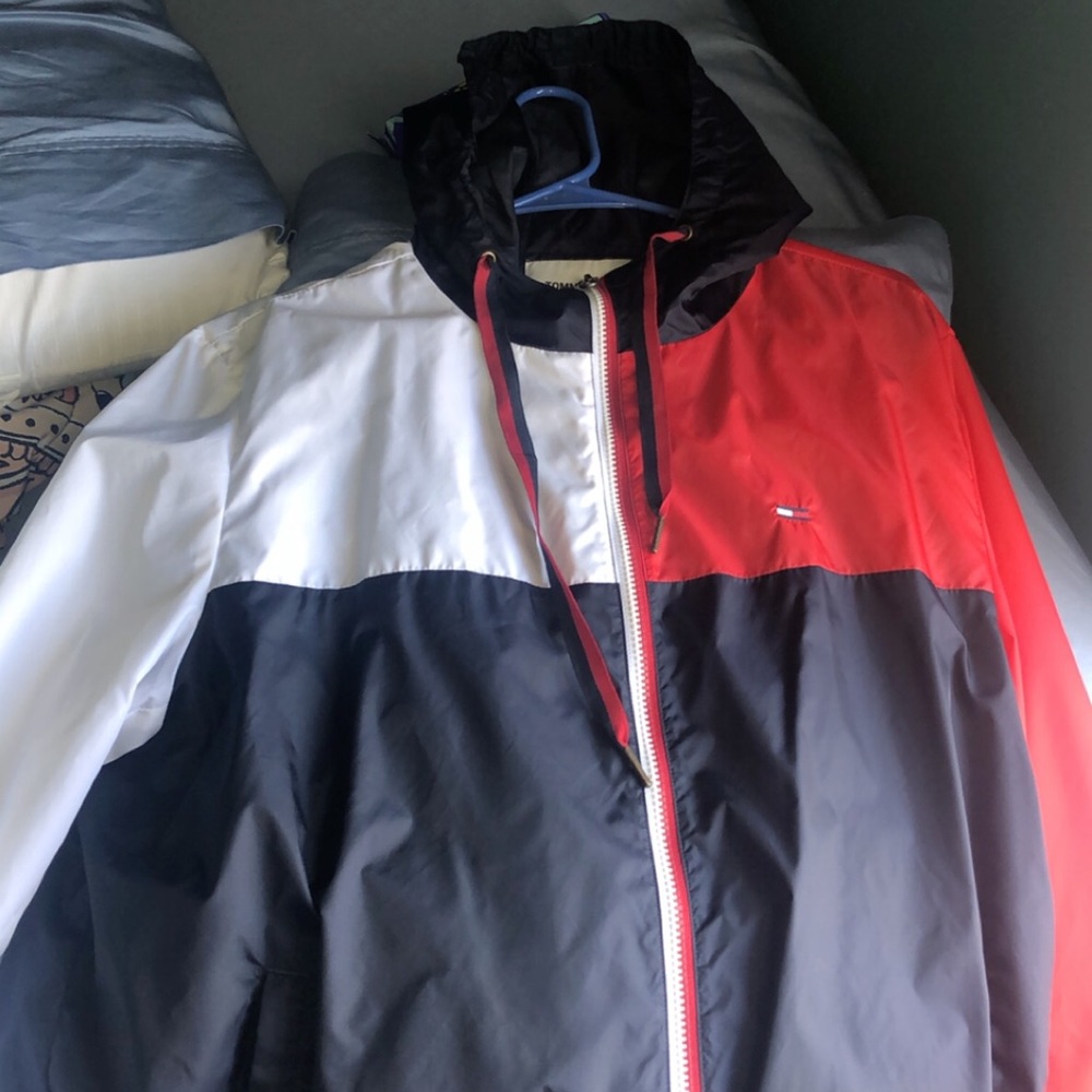 Tommy Hilfiger women’s windbreaker